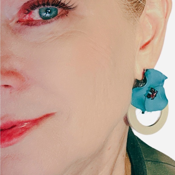 Turquoise and Beige Floral Statement Earrings - Picture 1 of 6